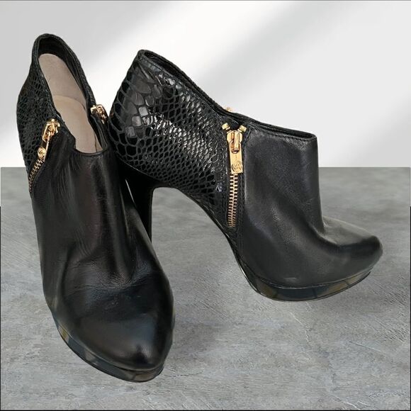 MICHAEL Michael Kors York Platform Black Ankle Booties - Sz 7.5 - Picture 3 of 9